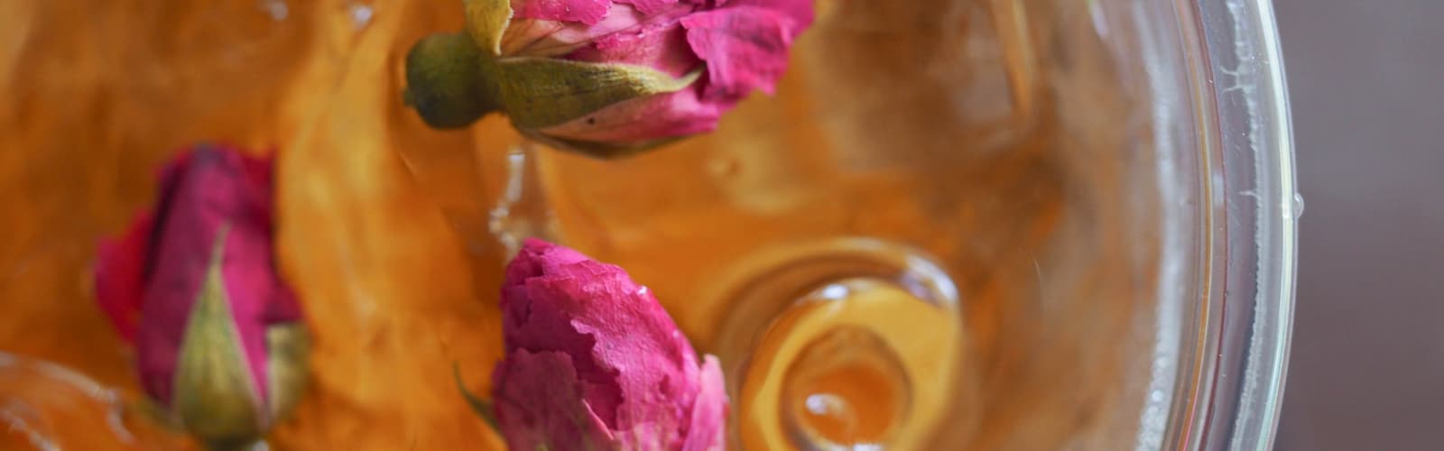 CÓCTELES PARA UN TOQUE NO ALCOHÓLICO